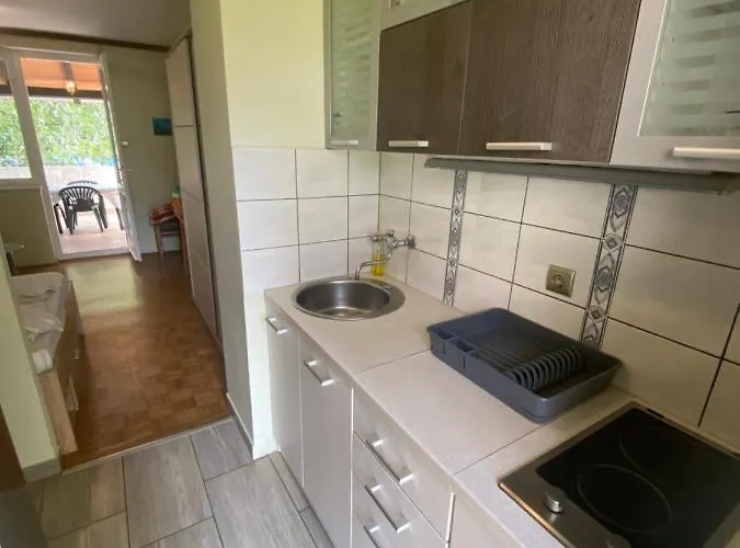 Apartment Porat 2 *